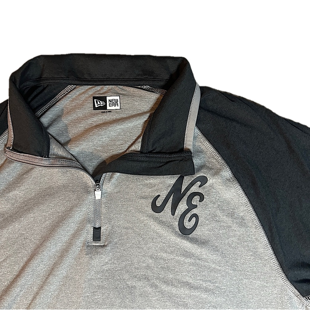New Era Quarter Zip Chest Logo Pullover Sweater Size Large